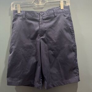 UA kids golf shorts sz YL